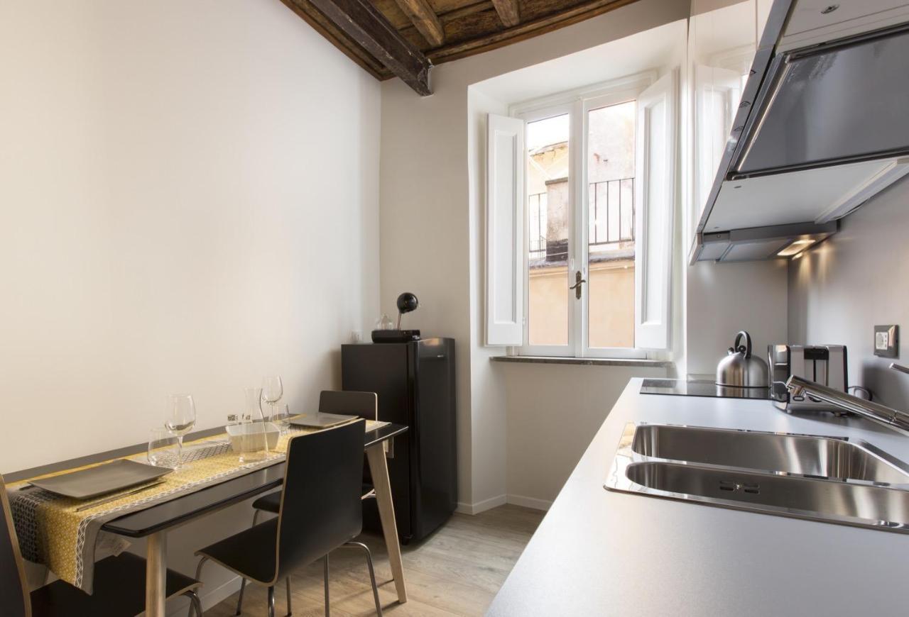 Cozy Apartment In Via Degli Spagnoli - FromhometoРим Екстер'єр фото