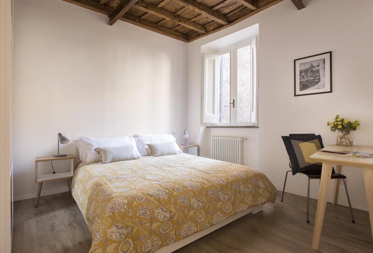 Cozy Apartment In Via Degli Spagnoli - FromhometoРим Екстер'єр фото