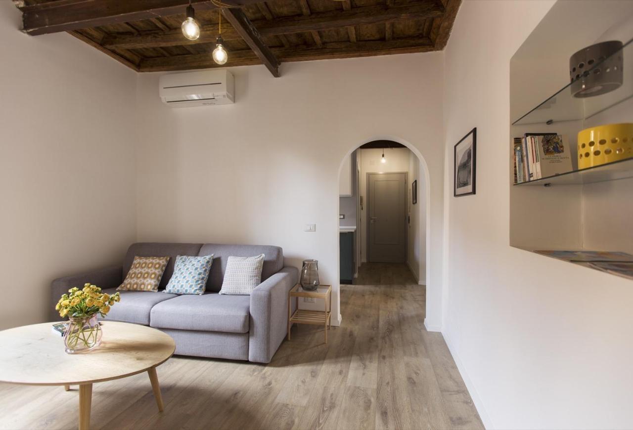 Cozy Apartment In Via Degli Spagnoli - FromhometoРим Екстер'єр фото
